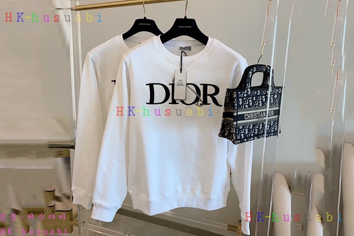 NEW 디올 맨투맨 신상 DR 827741