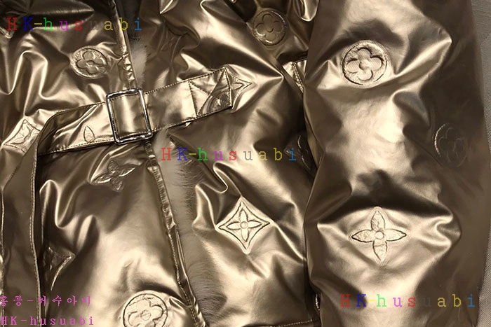 NEW 루이비통 패딩 신상 LV 235004
