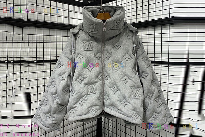 NEW 루이비통 패딩 신상 LV 235009