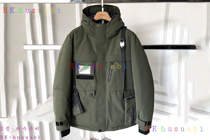 NEW 발렌시아가  패딩 신상 B 579661