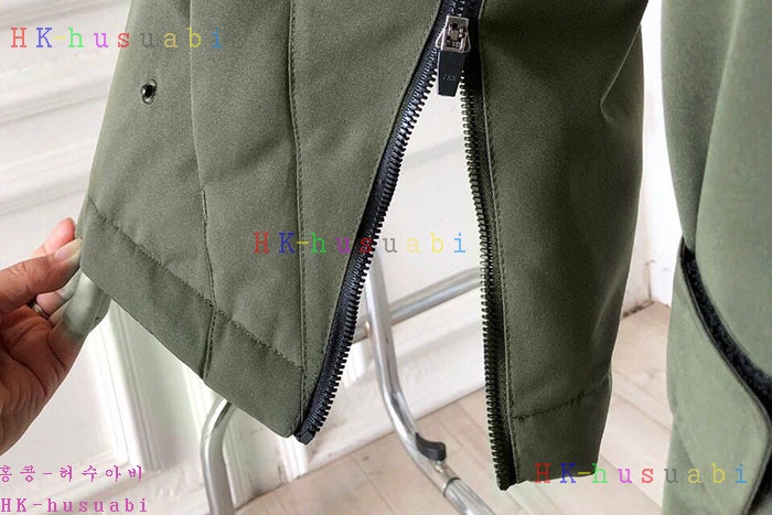 NEW 발렌시아가  패딩 신상 B 579661
