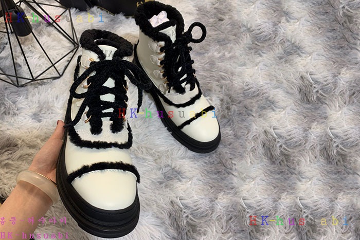 NEW 샤넬 신발 신상 C 744422