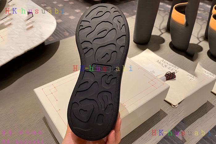 NEW 알렉산더맥퀸  신발 신상 M252223