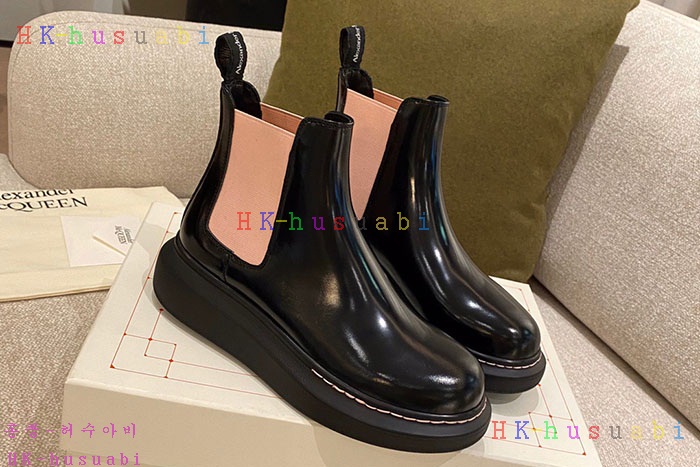 NEW 알렉산더맥퀸  신발 신상 M252223