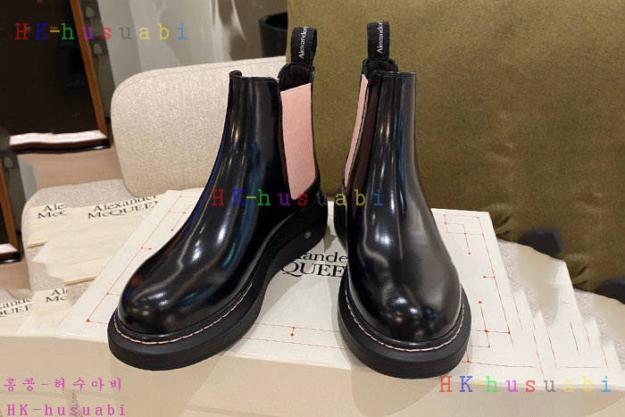NEW 알렉산더맥퀸  신발 신상 M252223