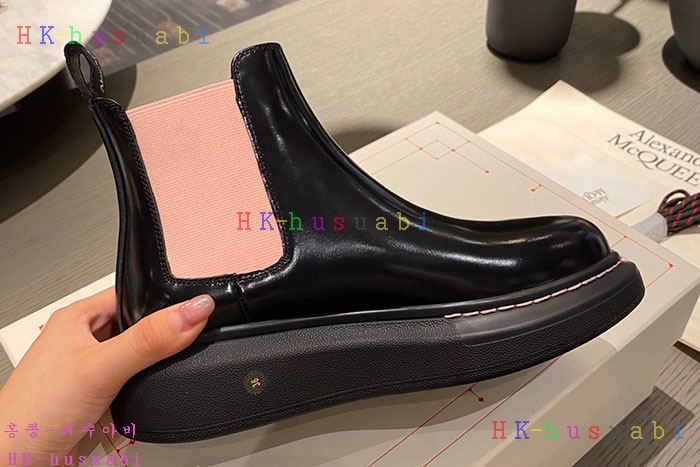 NEW 알렉산더맥퀸  신발 신상 M252223