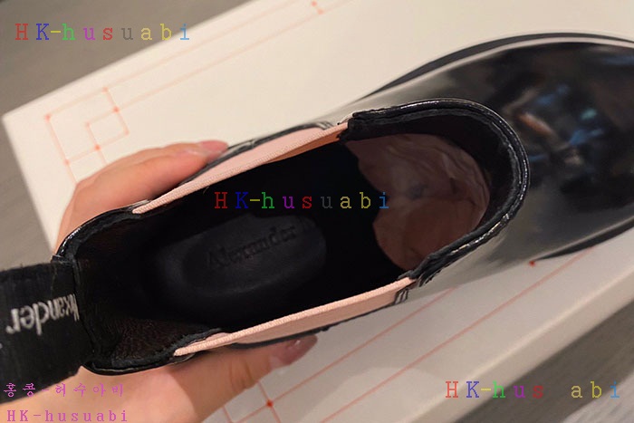 NEW 알렉산더맥퀸  신발 신상 M252223