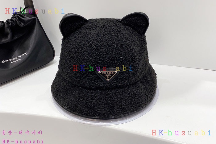 NEW 프라다 모자 신상 P 242212
