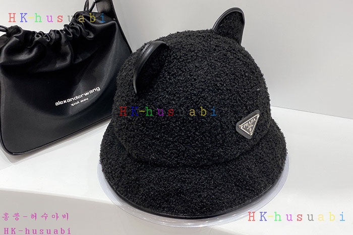 NEW 프라다 모자 신상 P 242212