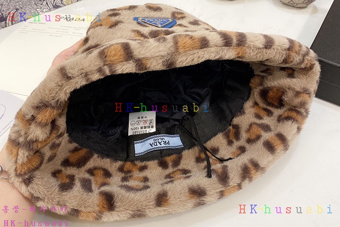 NEW 프라다 모자 신상 P 242213