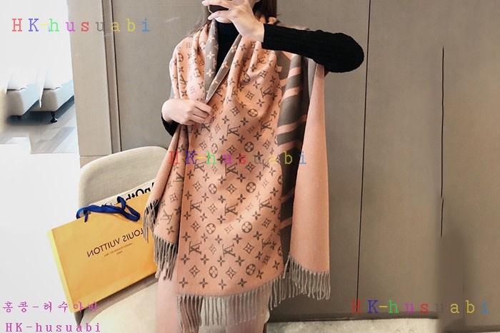 NEW 루이비통 머플러 신상 LV 8572273