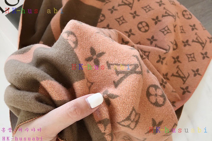 NEW 루이비통 머플러 신상 LV 8572273
