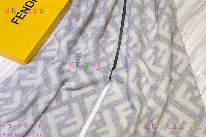 NEW 펜디 머플러 신상 FD 22421