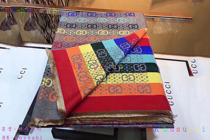 NEW 구찌 머플러 신상 GU 2436733