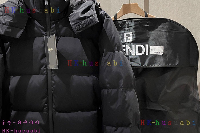 NEW 펜디 패딩 신상 FD 528334