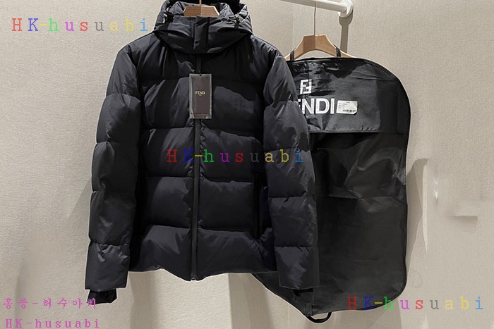 NEW 펜디 패딩 신상 FD 528334