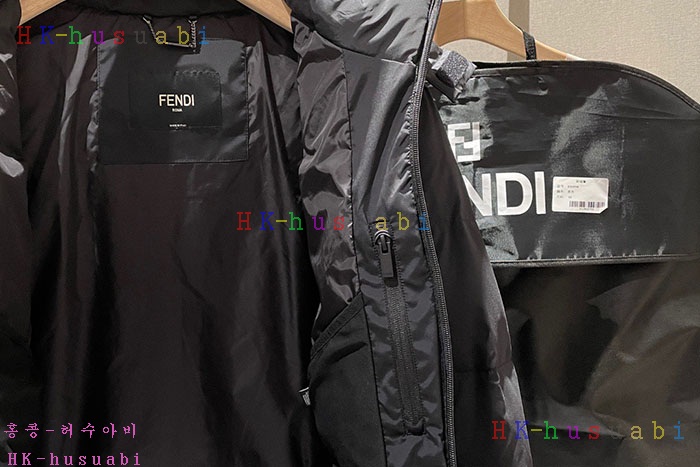 NEW 펜디 패딩 신상 FD 528334