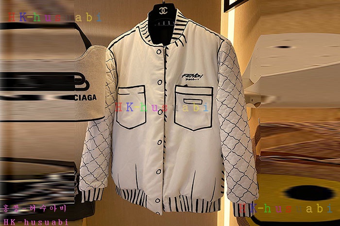 NEW 펜디 패딩 신상 FD 528335