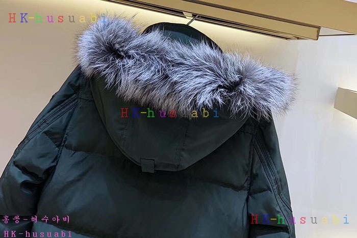 NEW 무스너클 패딩 신상 M 625223