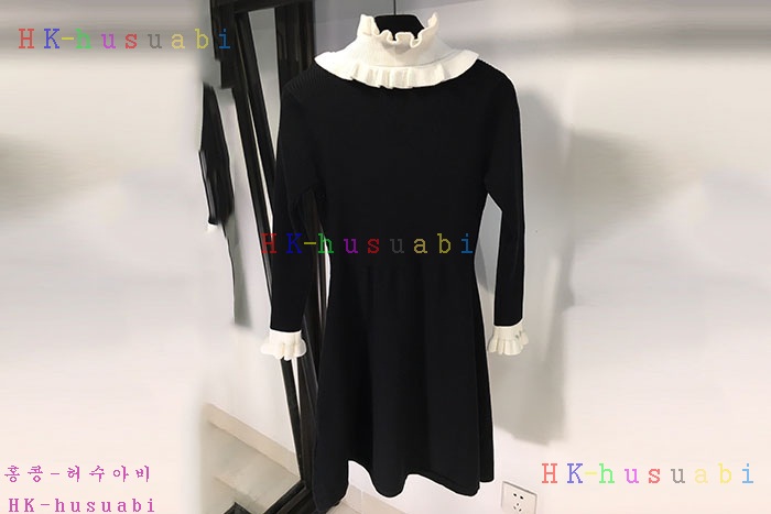 NEW 미우미우 원피스 신상  M 8263520