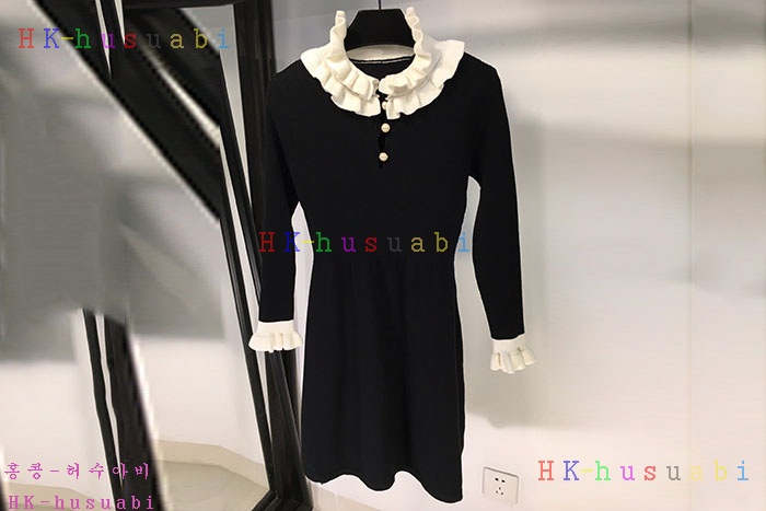 NEW 미우미우 원피스 신상  M 8263520