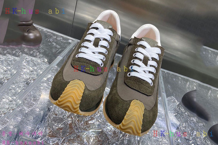 NEW 로에베 스니커즈 신상 LW 936557