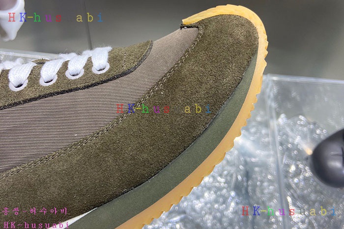 NEW 로에베 스니커즈 신상 LW 936557