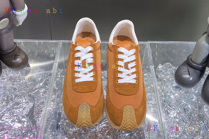 NEW 로에베 스니커즈 신상 LW 936550