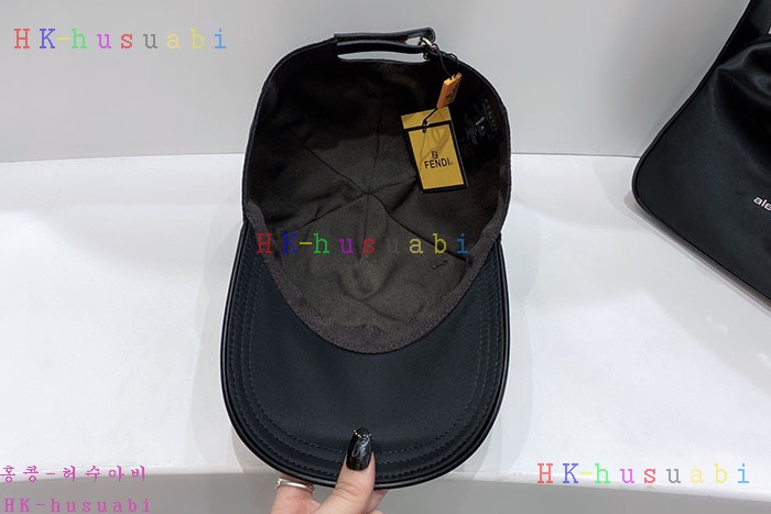 NEW 펜디 모자 신상 F 528221