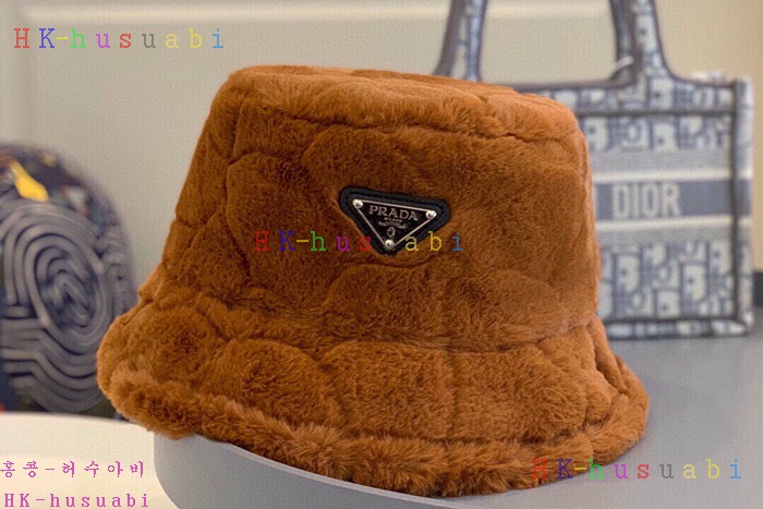 NEW 프라다 모자 신상 P  523666
