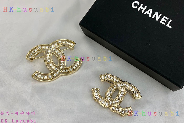 NEW 샤넬 브로치 신상 C 236585