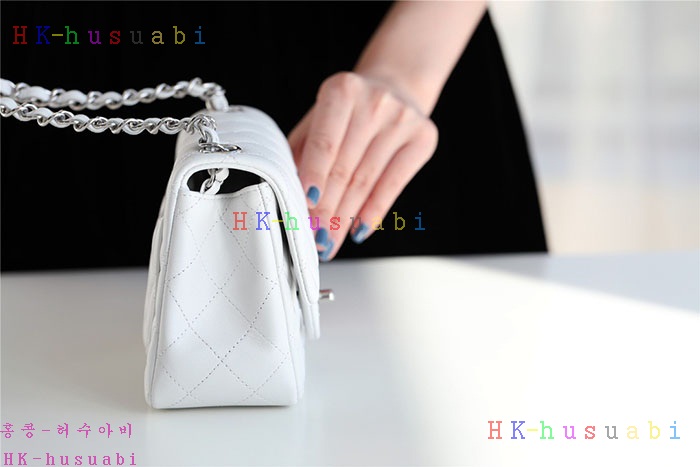 ★미러급★샤넬 클래식 플랩백 쁘디삭  A35200