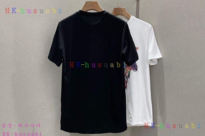 NEW 베르사체 반팔티 신상 V4524428