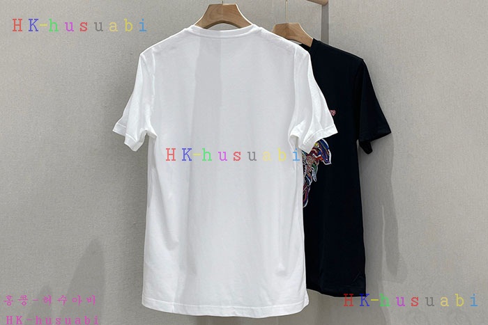 NEW 베르사체 반팔티 신상 V4524428