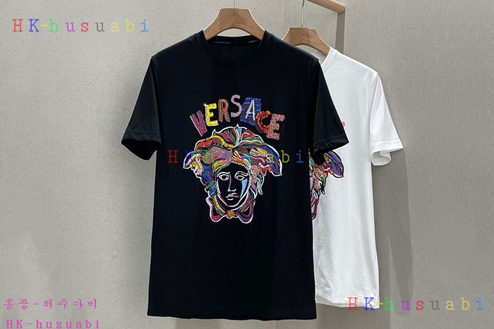 NEW 베르사체 반팔티 신상 V4524428