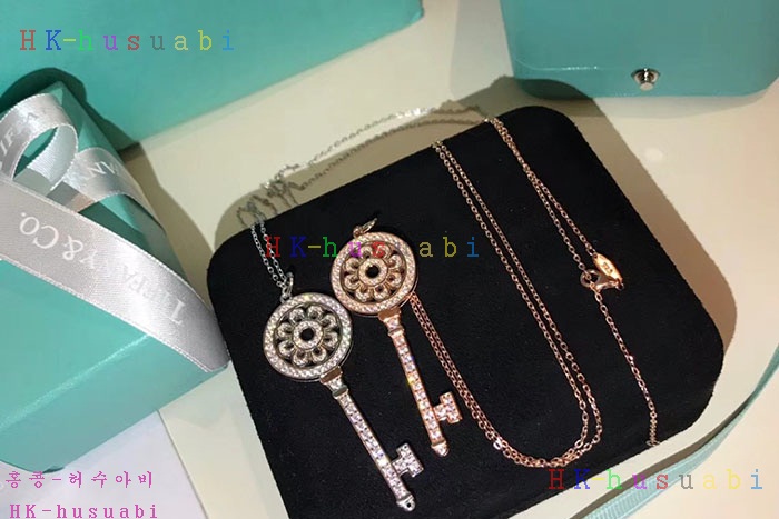 NEW 티파니앤코 목걸이 신상 T 7582260