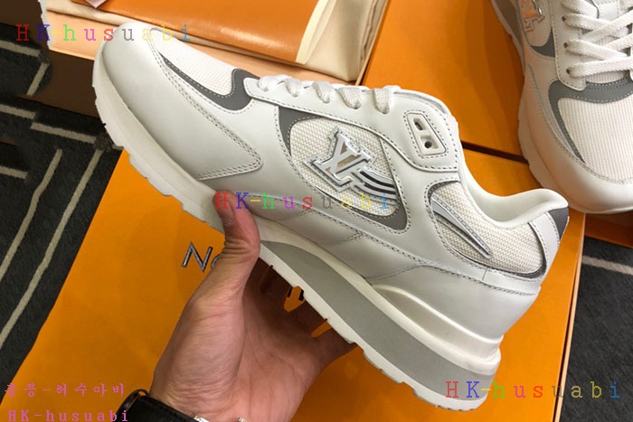 NEW 루이비통 남성 스니커즈  LV 124364