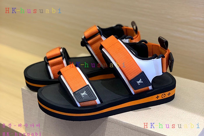 NEW 루이비통 샌들 신상 LV 1243301