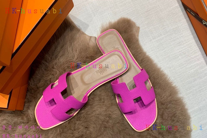 NEW 에르메스 슬리퍼 신상 H 243556