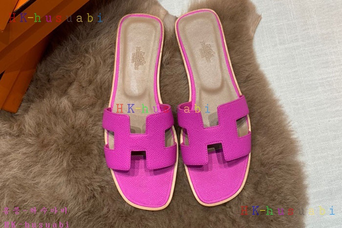 NEW 에르메스 슬리퍼 신상 H 243556