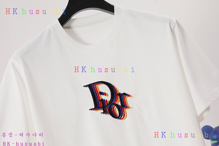 NEW 디올 반팔티 신상 DR 1243301