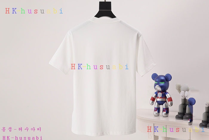 NEW 디올 반팔티 신상 DR 1243301