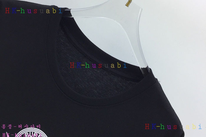 NEW 버버리 반팔티 신상 BB 225007