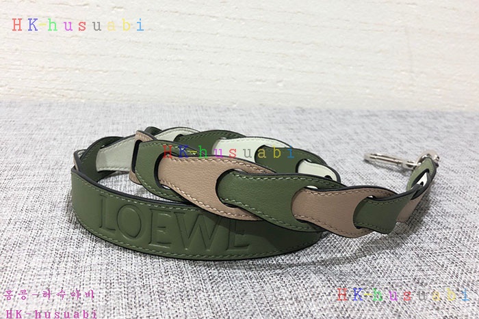 NEW 로에베 가죽 스트랩  LW 399241