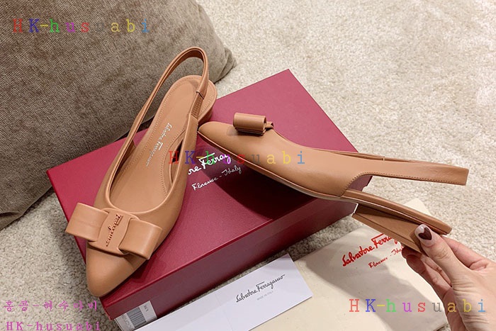 NEW 페라가모 여성 신발 신상 F 724424