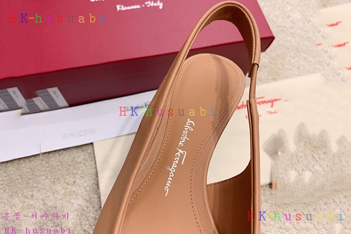 NEW 페라가모 여성 신발 신상 F 724424