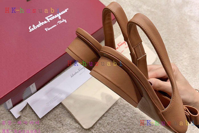 NEW 페라가모 여성 신발 신상 F 724424