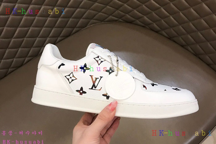 NEW 루이비통 스니커즈 신상 LV 427582