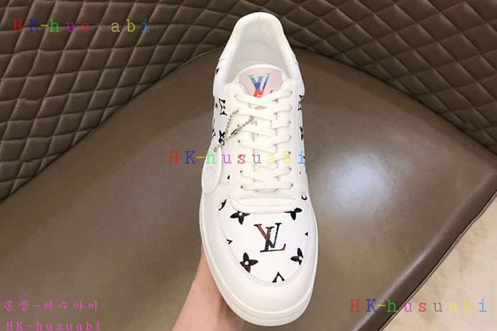NEW 루이비통 스니커즈 신상 LV 427582
