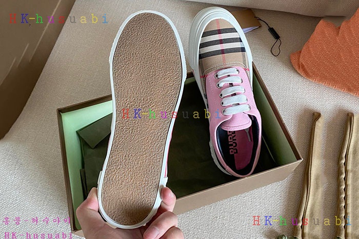 NEW 버버리 스니커즈 신상 BB  4472521
